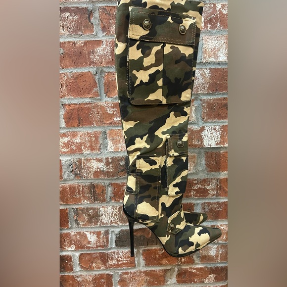 Jeffrey Campbell Camouflage High Heel Boots size 7.5- New - Picture 13 of 13